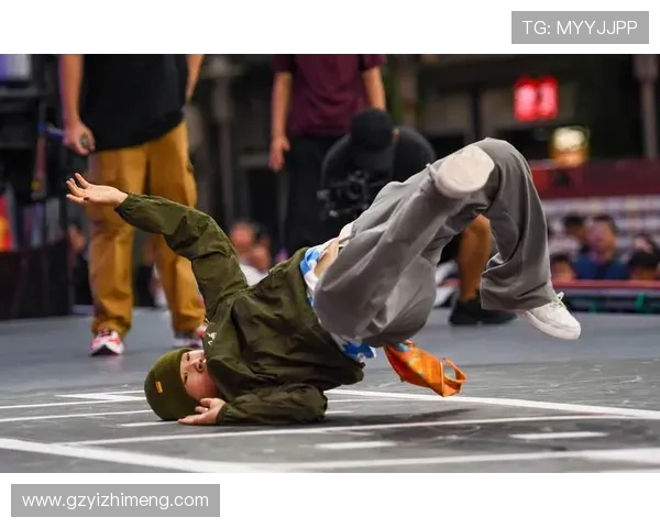 南京街舞队与广州街舞队赛后复盘团队协作的精彩瞬间与经验分享 南京街舞队与广州街舞队赛后复盘团队协作的精彩瞬间与经验分享